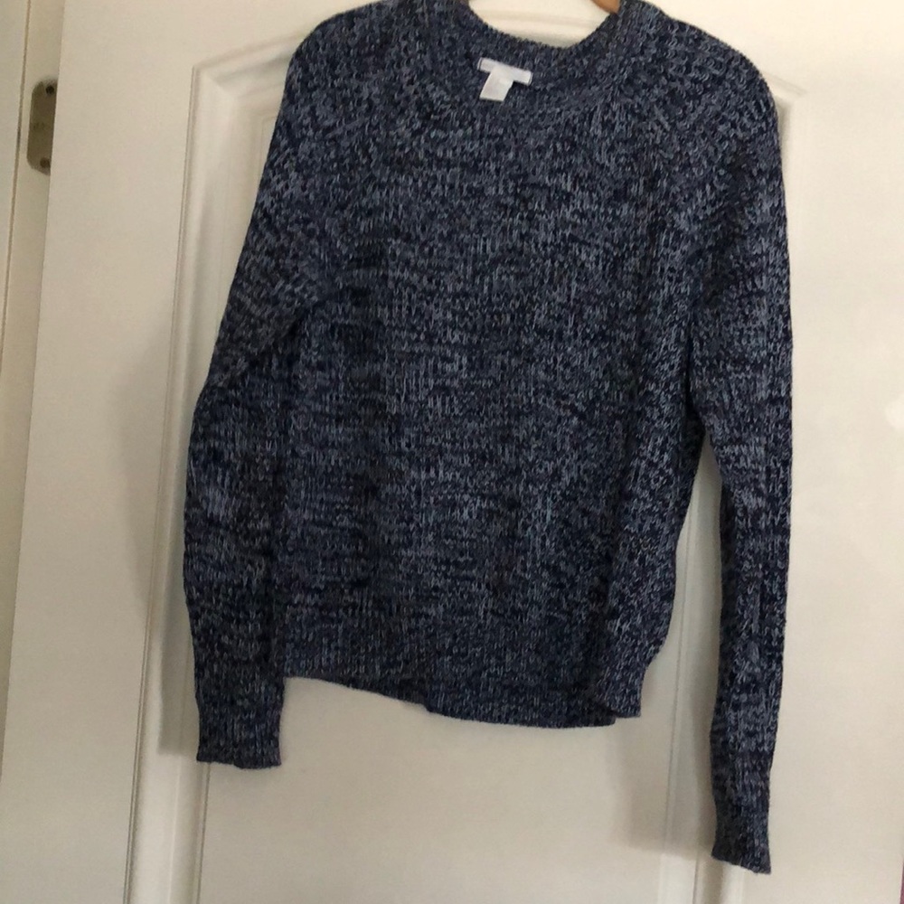 H&M’s sweater